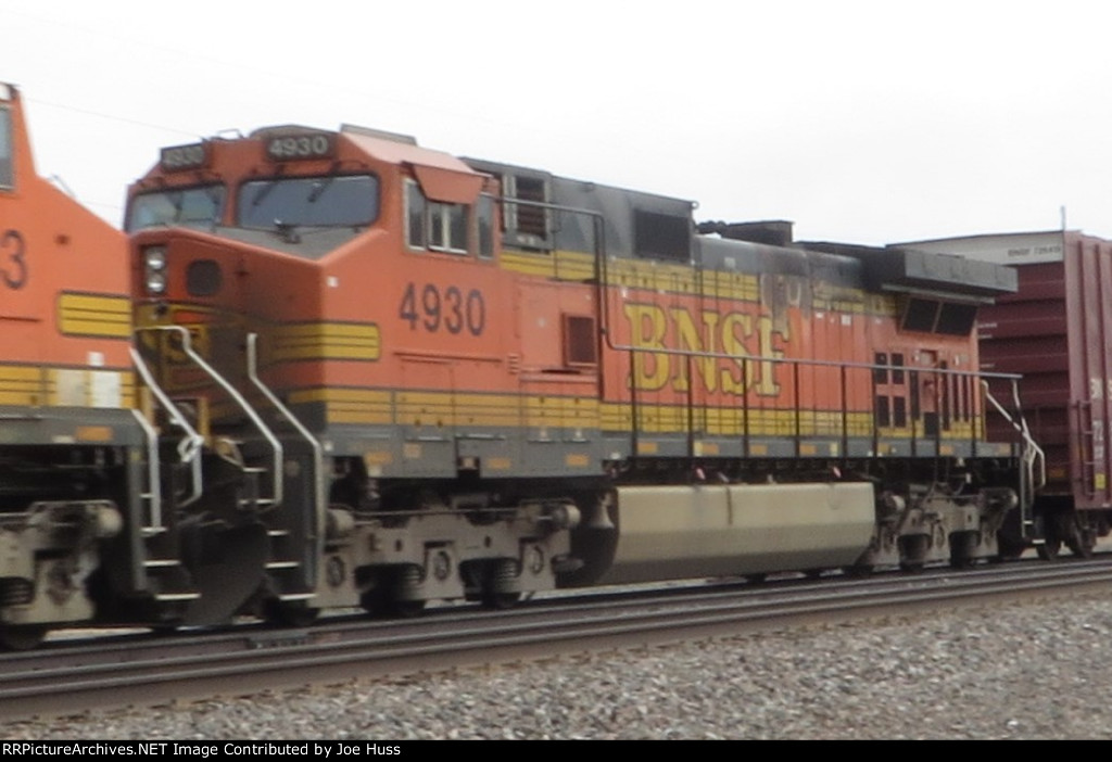 BNSF 4930